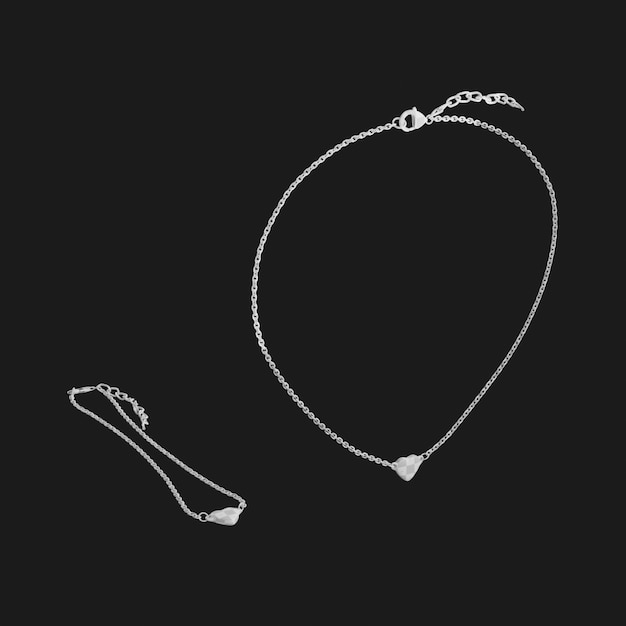 Thumbnail-https://img.freepik.com/3d-models/v2/G/0/3/4/4/H/M/G0344HM1/bracelet-uv-1.png?t=st=1752364650~exp=1752368250~hmac=ed5a95bb76f6887c5d0948dac6c86ad931988ae213af31d59f44abea6a52e4ed