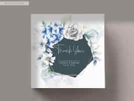 Bezpłatny plik PSD eleganckie zaproszenie na ślub z piękną szarą i niebieską kompozycją kwiatową