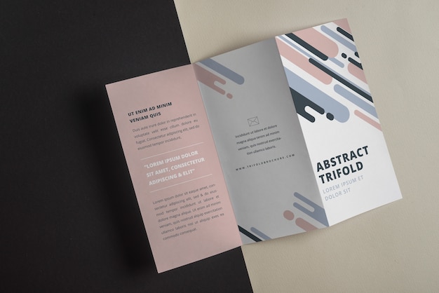 Trifold broszura makieta z abstrakcyjnych kształtów