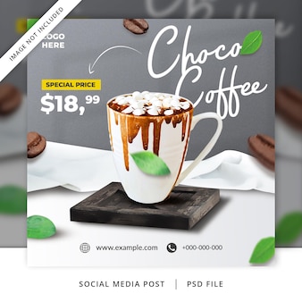 Ulotka kawiarni lub baner mediów społecznościowych z ziarnami kawy i ornamentem w liście