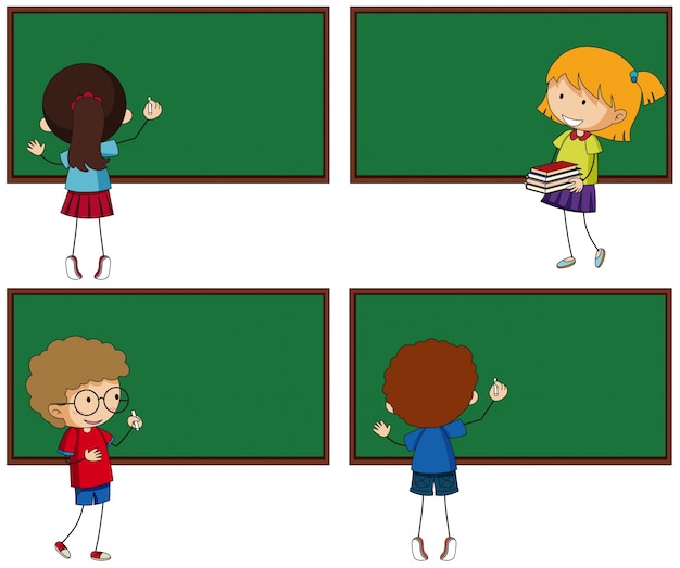 Cztery tablice szkolne i studenci
