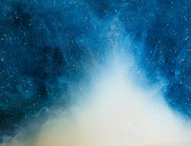 Abstrakcjonistyczna błękitna mgła z kawałkami