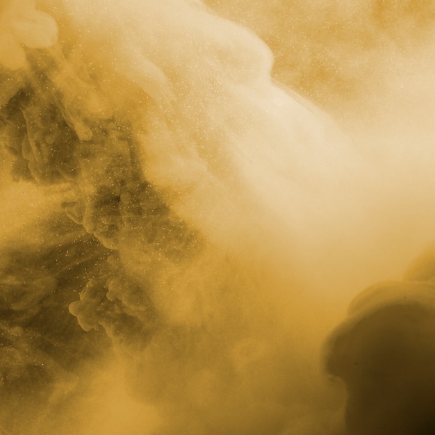 Bezpłatne zdjęcie abstrakta chmura między beżową mgiełką