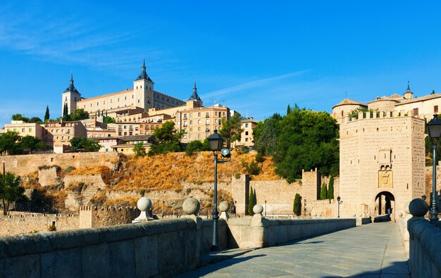 Alcazar Toledo z Puente z Alcantara