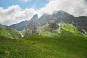 Bezpłatne zdjęcie alpy dolomitowe we włoszech