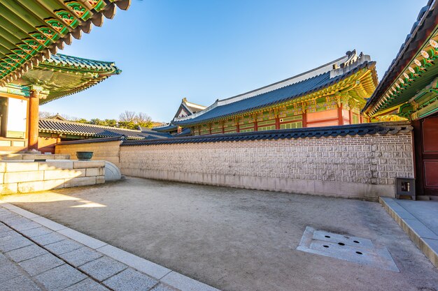 Architektura buduje Changdeokgung pałac w Seul mieście