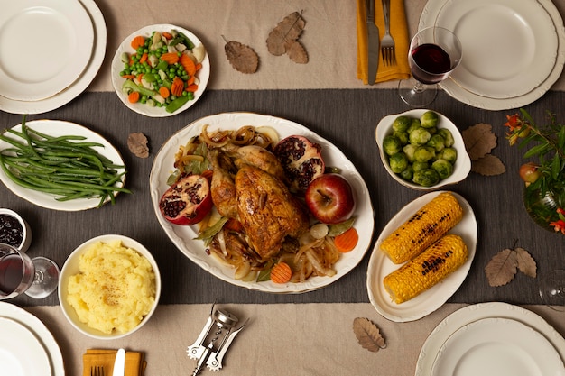 Asortyment obiadowy na Święto Dziękczynienia na stole
