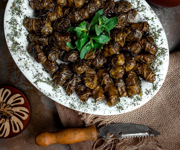 Azerska Dolma Narodowa Z Liści Winogron