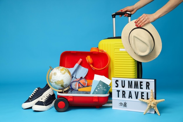 Bagaż bagażowy na letnie podróże i wakacje