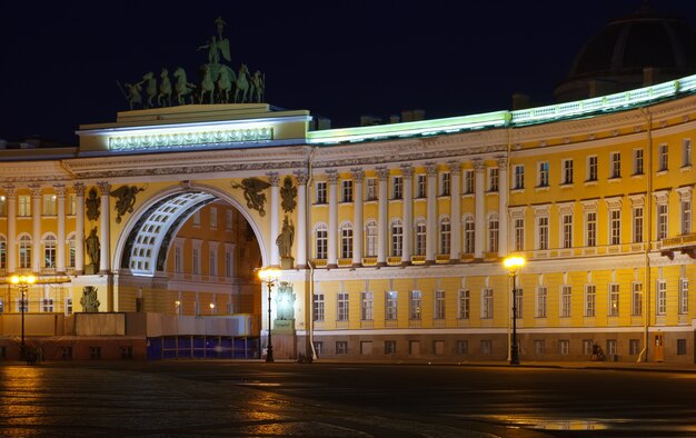 Budynek Generalny Budynek nocą