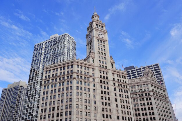 CHICAGO, IL - 1 października: Wrigley Building zbliżenie w dniu 1 października 2011 r. w Chicago, Illinois. Ma najszersze zastosowanie terakoty na świecie i jest jednym z najatrakcyjniejszych budynków w Chicago.