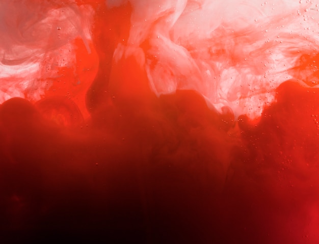 Bezpłatne zdjęcie ciężka czerwona chmura mgły