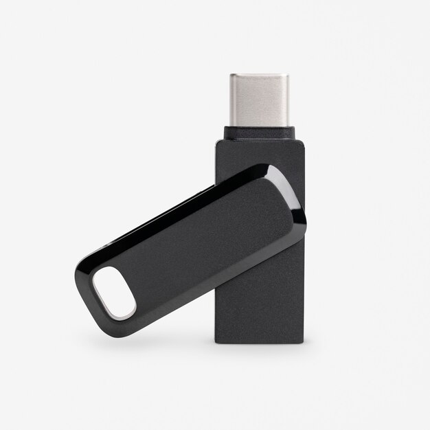 Czarny dysk flash USB makieta w technologii urządzenia do przechowywania danych