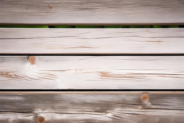 Bezpłatne zdjęcie drewniana ławka z zielonym tłem i drewniana ławka z zieloną rośliną w tle.