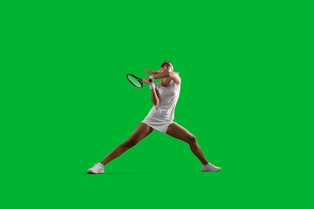 Bezpłatne zdjęcie dziewczyna tenisa na zielonym ekranie