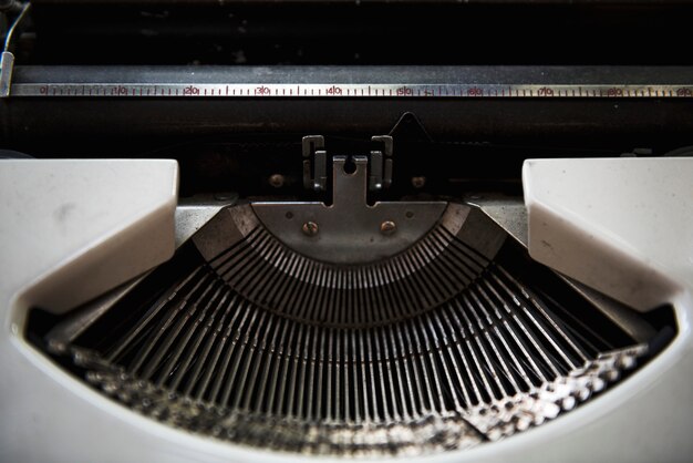 Edytor klasycznego wydawnictwa typewriter koncepcja