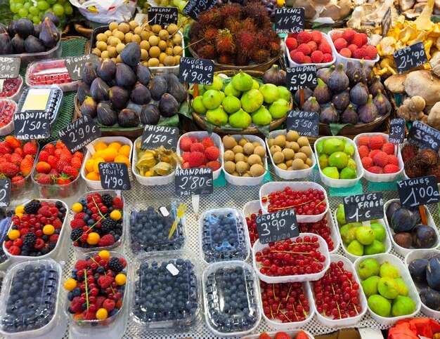Egzotyczne owoce i jagody na liczniku