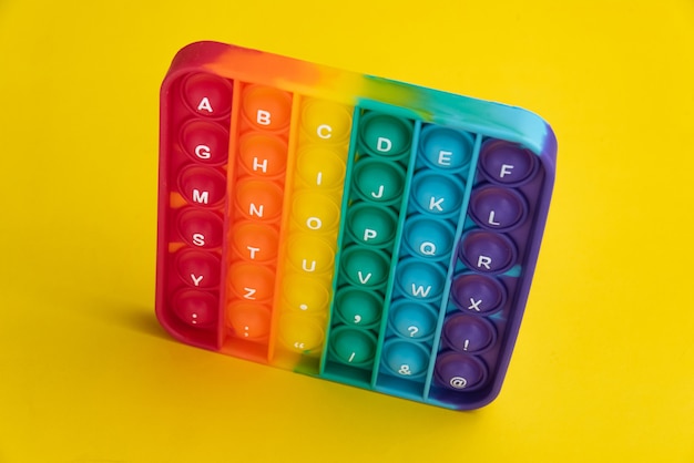 Fidget Pop It To Zabawkowy Kolor Tęczy - Antystresowy, Zabawny I Edukacyjny