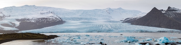 Fjallsarlon glacial lagoon islandia panorama