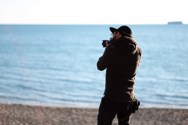 Fotograf w morzu