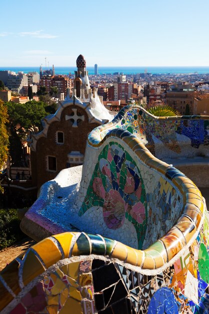 Fragment parku Guell w zimie