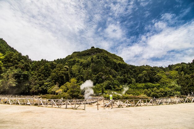 Fumarolas da Lagoa das Furnas, gorące źródła, wyspa Sao Miguel, Azory, Portugalia