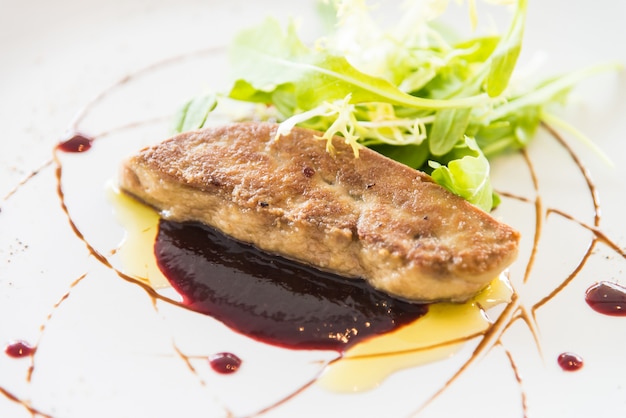 Bezpłatne zdjęcie grilled foie gras