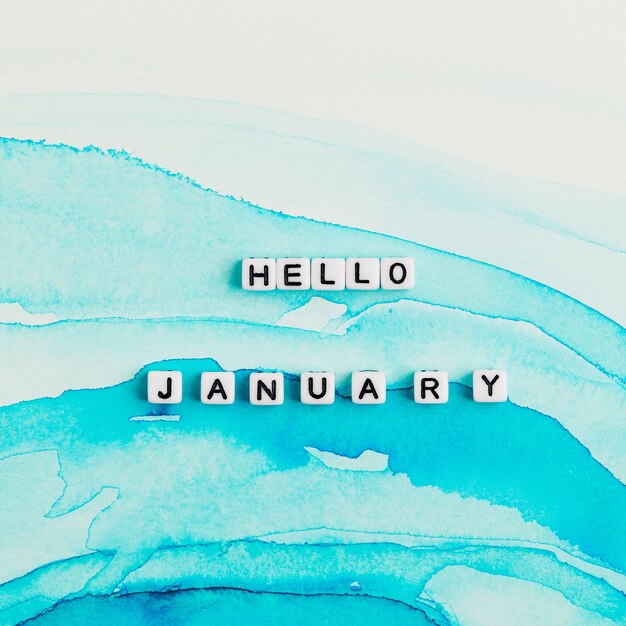 HELLO JANUARY koraliki wiadomość typografia na niebiesko