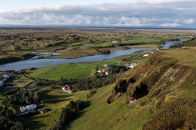 Islandzki krajobraz pięknych równin