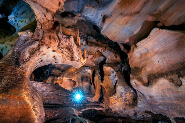 Jaskinia Mae Sap w dzielnicy Samoeng Chiang Mai Tajlandia Niewidoczna tajlandia