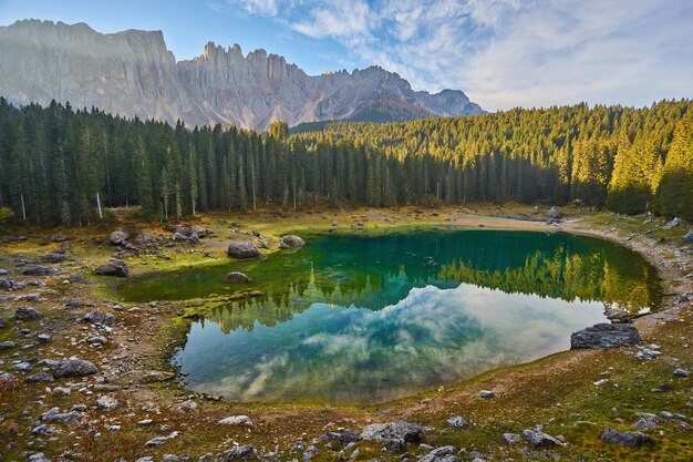 Jezioro Carezza Val di Fassa Dolomity Alpy