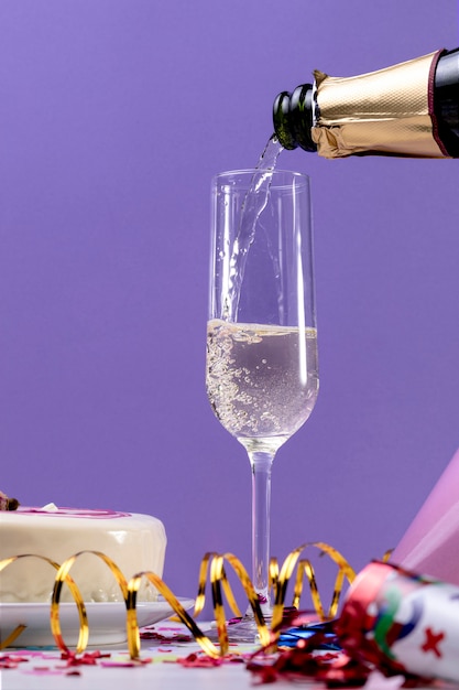Bezpłatne zdjęcie kieliszek do szampana z bliska