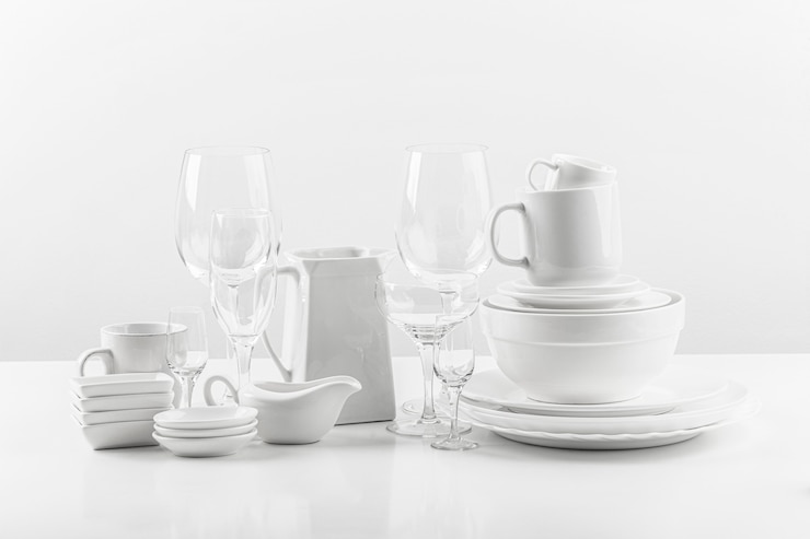 Bezpłatny plik Zdjęcie kolekcja ceramicznych naczyń stołowych