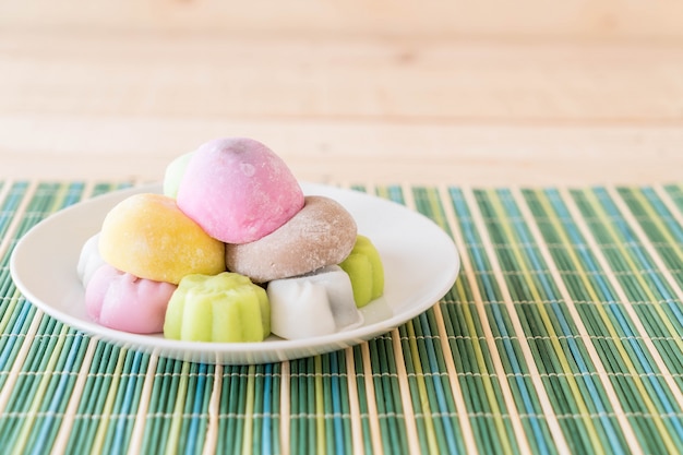 Kolorowe deserowe mochi