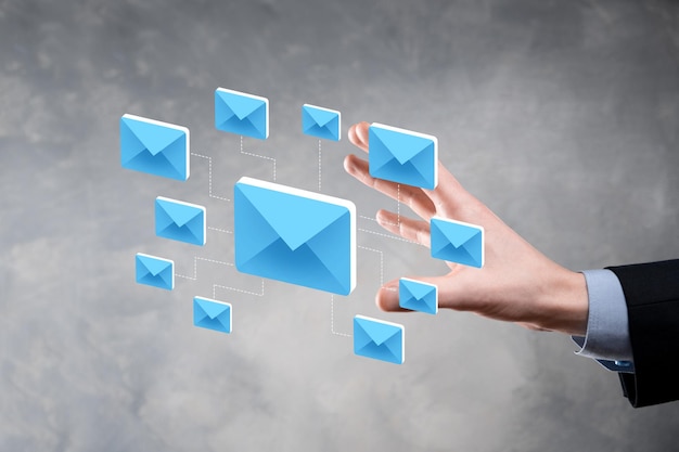 Koncepcja marketingu e-mailowego i biuletynu.skontaktuj się z nami przez e-mail z biuletynem i chroń swoje dane osobowe przed koncepcją spamu.schemat sprzedaży bezpośredniej w biznesie. lista klientów do mailingu.