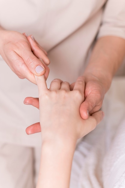 Koncepcja masażu palców