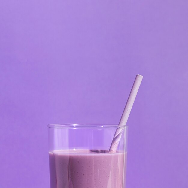 Koncepcja pyszne jogurt z miejsca na kopię