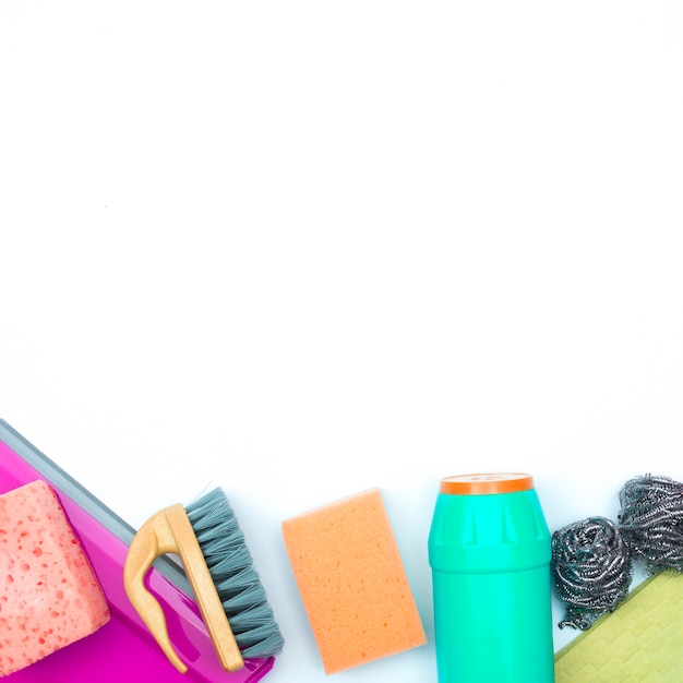 Koncepcja sprzątania z produktów czyszczących