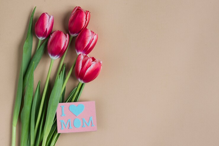 Bezpłatny plik Zdjęcie ładne tulipany z karty na dzień matki