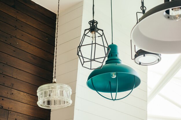 Lampa sufitowa w stylu vintage