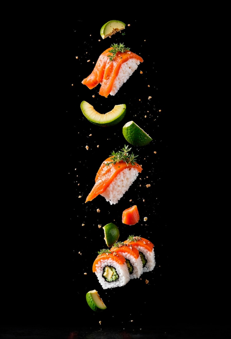 Bezpłatny plik Zdjęcie latająca prezentacja sushi.