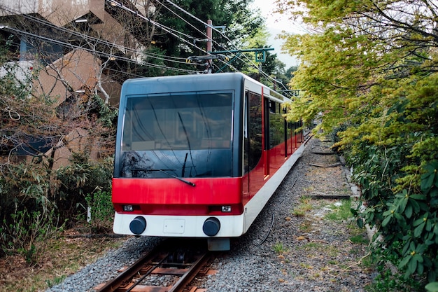 Bezpłatne zdjęcie lokalny pociąg w japonii