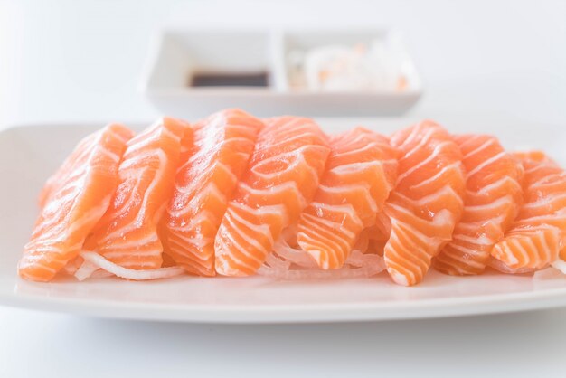 Łosoś surowe sashimi