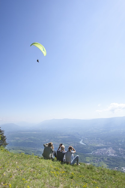 Lot paralotnią nad Bellegarde Sur Valserine, wylot z Sorgia, Ain, Francja