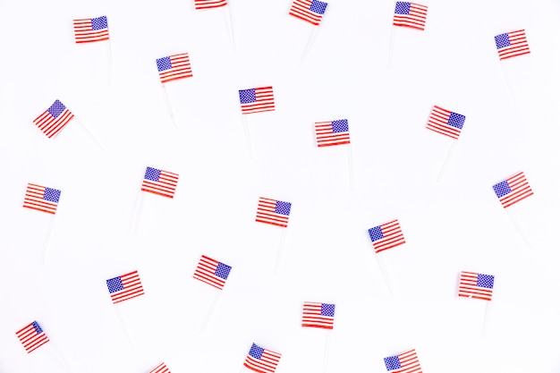Małe banery z wizerunkiem flagi amerykańskiej
