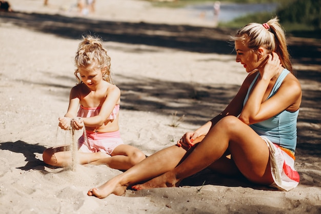 Matka I Córka Na Plaży