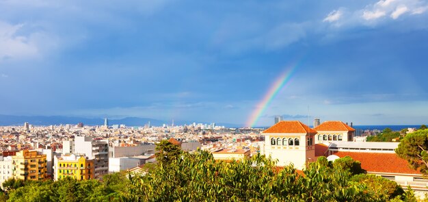 Miasto z Pałacu Narodowego Montjuic. Barcelona