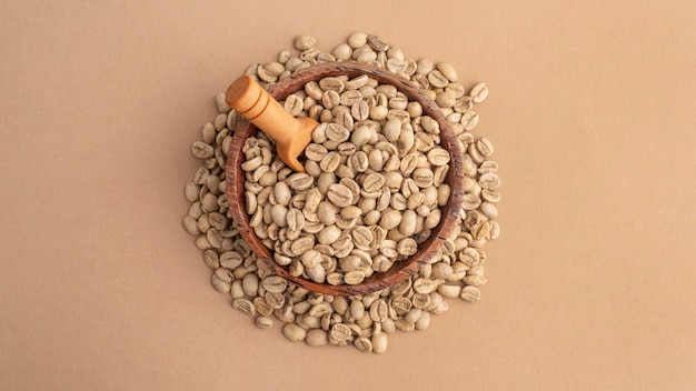 Bezpłatne zdjęcie miska z widokiem z góry z ziaren kawy