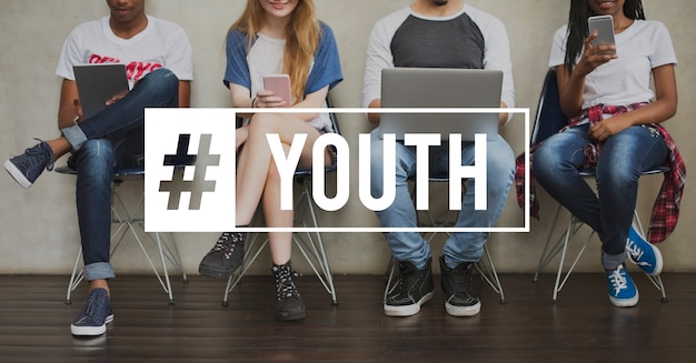 Bezpłatne zdjęcie młodzież kultura młodzi dorośli nastolatkowie