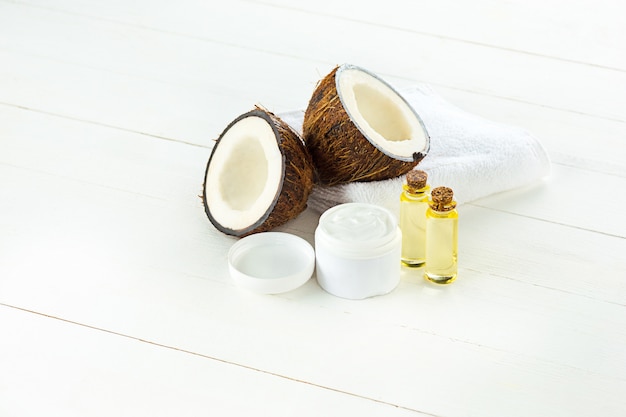 Bezpłatne zdjęcie naturalny olej kokosowy